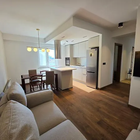 Helena Apartment
